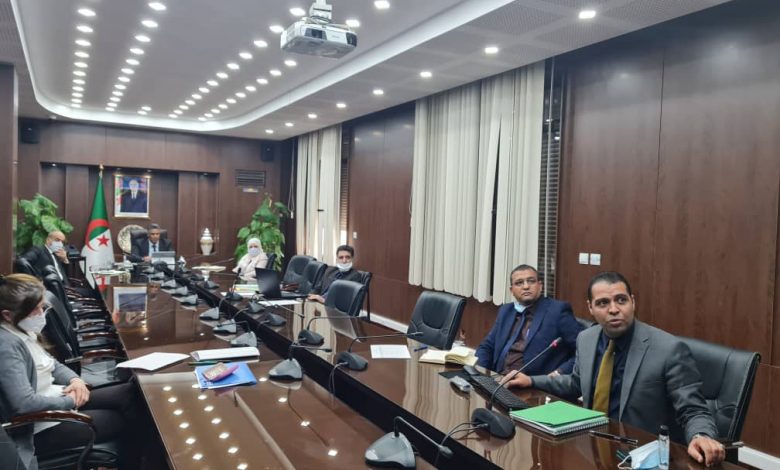 السيد محمد طارق بلعريبي في اجتماع تقييمي لقطاع السكن